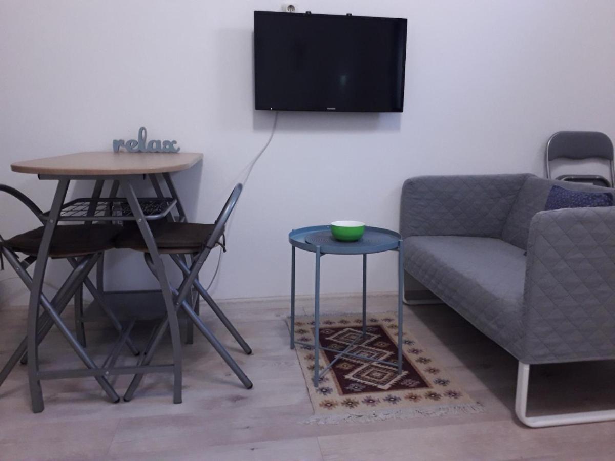 Studio Apartman Ela Travnik Eksteriør billede